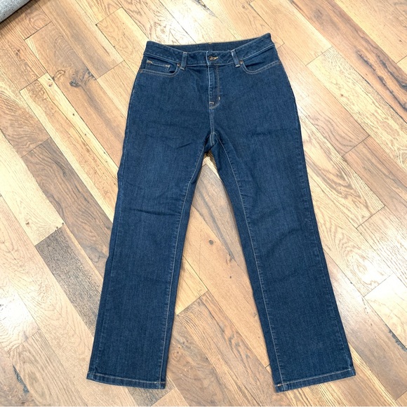 L.L Bean Womans Classic Fit Jeans Size 10 - Picture 9 of 10